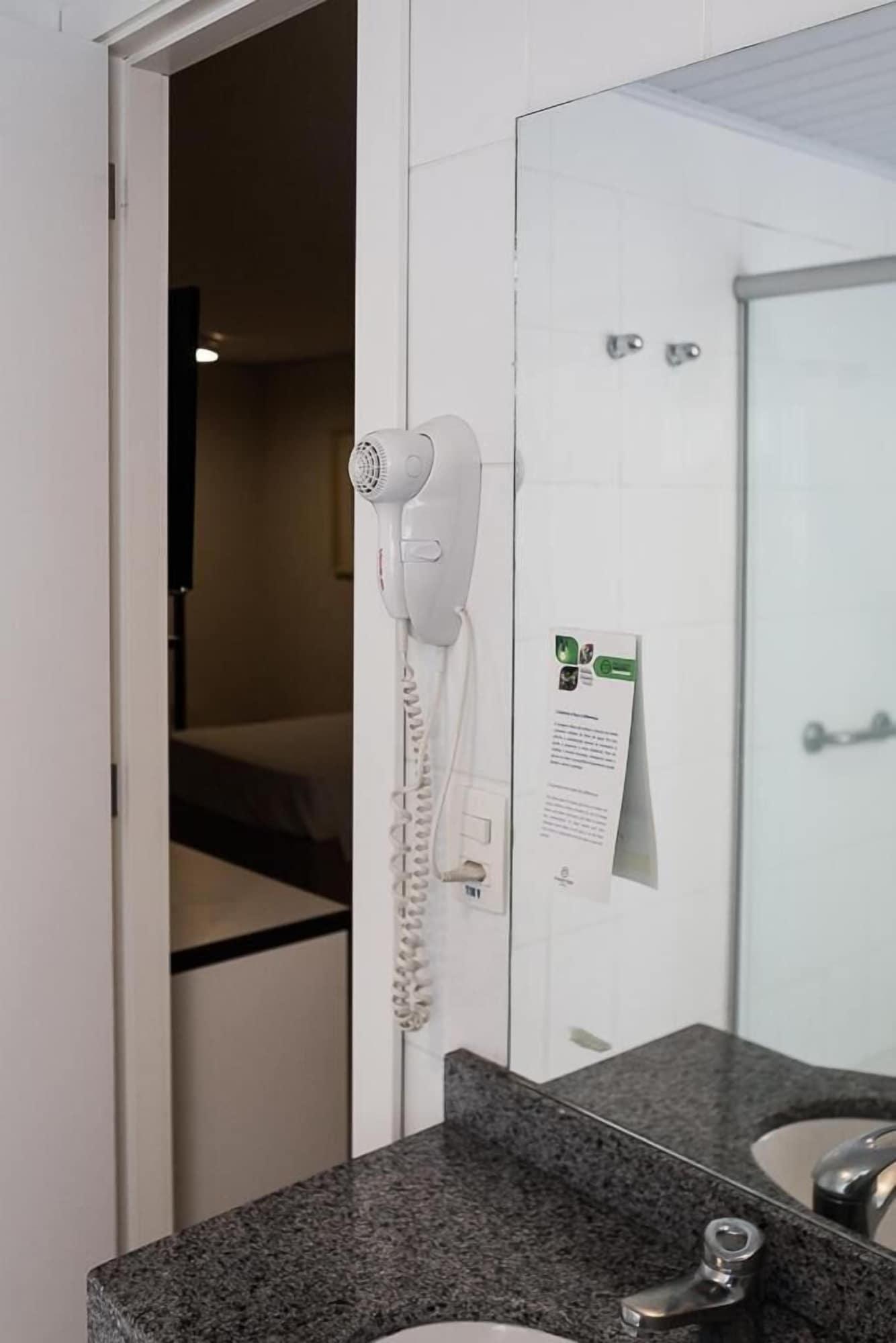 Master Express Moinhos De Vento Hotel Porto Alegre Ngoại thất bức ảnh